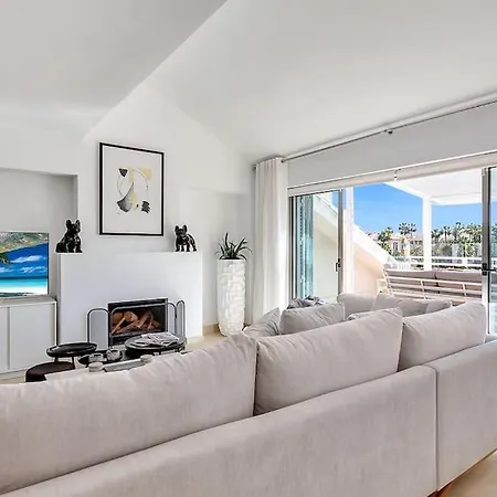 Yolo Spaces - Sotogrande - Ocean View Penthouse *