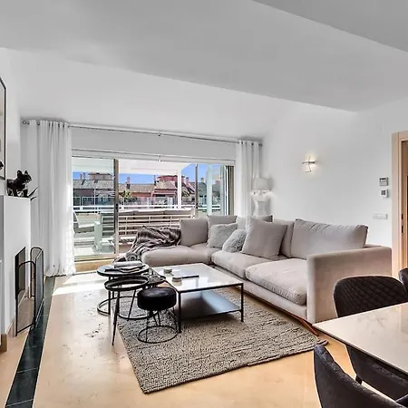Yolo Spaces - Sotogrande - Ocean View Penthouse Apartment *