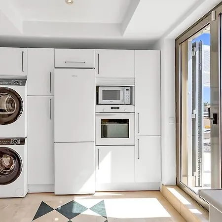 Yolo Spaces - Sotogrande - Ocean View Penthouse Apartment *