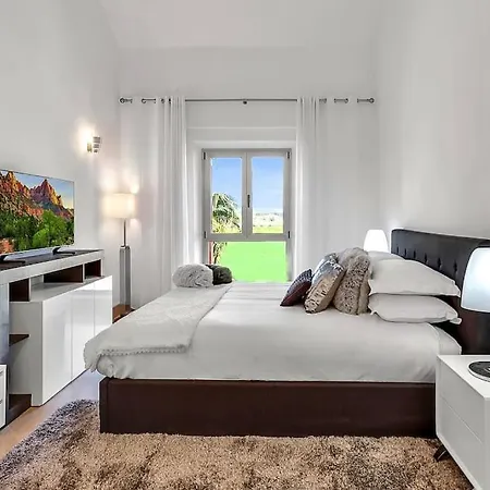 Yolo Spaces - Sotogrande - Ocean View Penthouse San Roque (Andalucia)