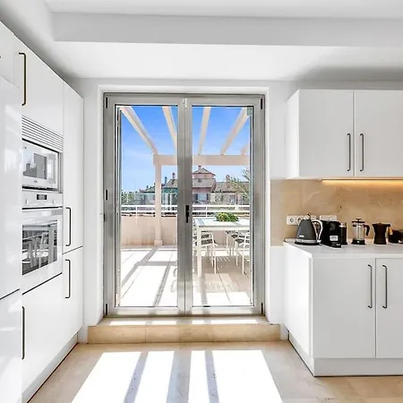 Yolo Spaces - Sotogrande - Ocean View Penthouse Apartment