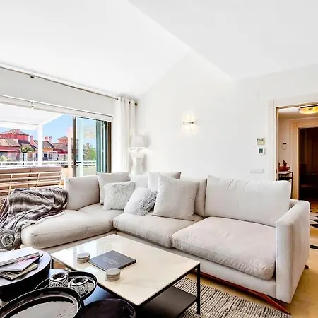 Yolo Spaces - Sotogrande - Ocean View Penthouse San Roque (Andalucia)