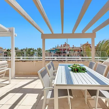 Yolo Spaces - Sotogrande - Ocean View Penthouse